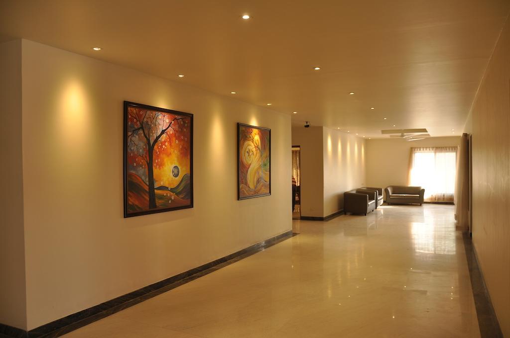 Hotel Grand 3D Bhuj Buitenkant foto
